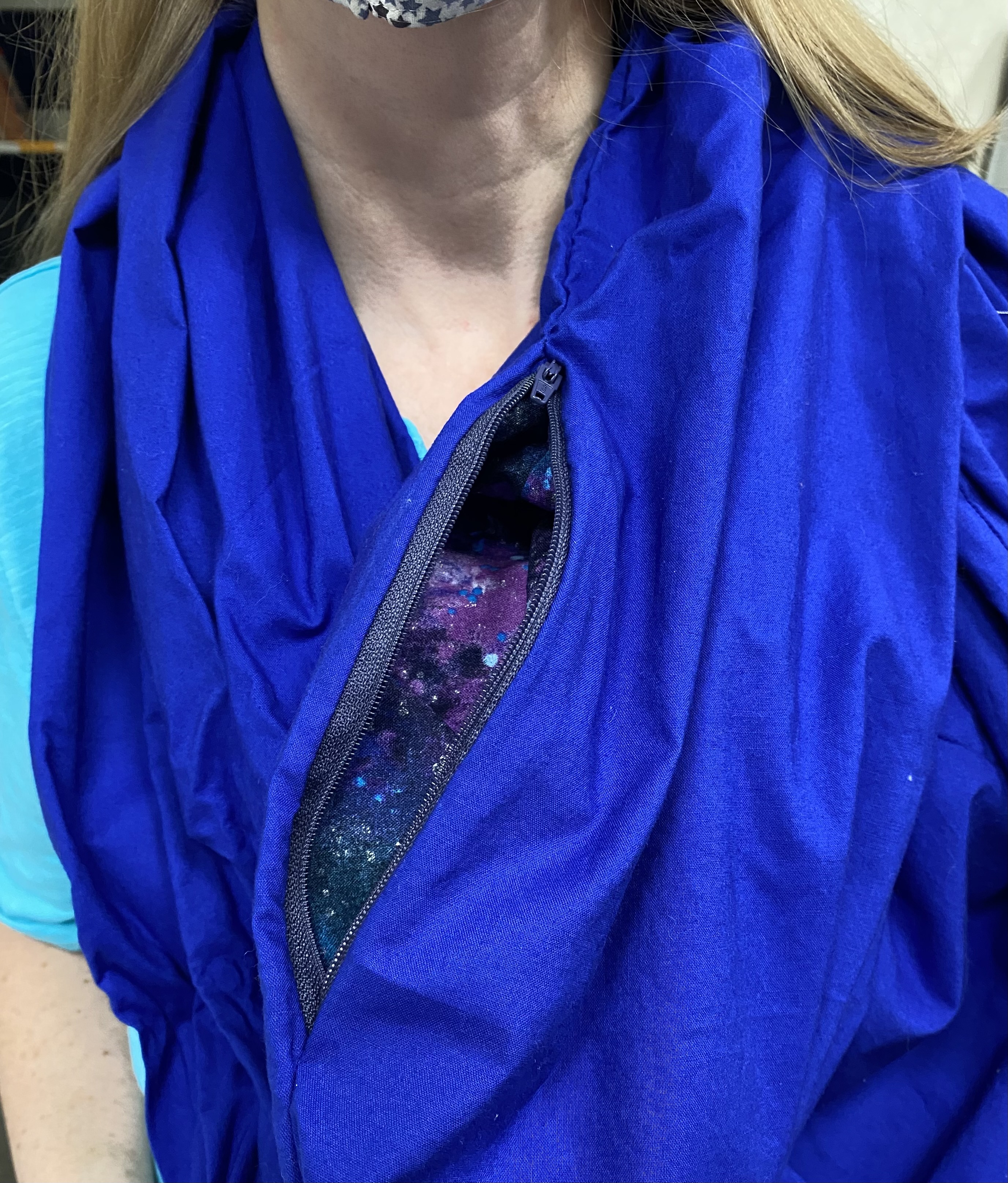 Come sew an infinity scarf for a gift or keep it for yourself! The hidden zipper pocket will allow you to secretly store your phone, small wallet, or event your library card!